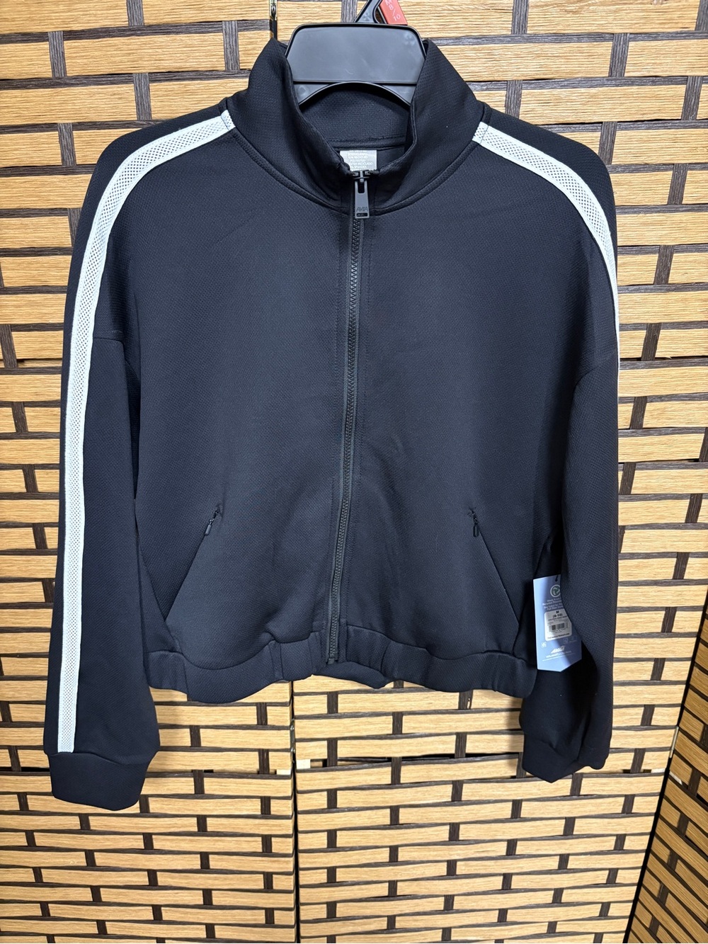 Avia black track jacket size medium